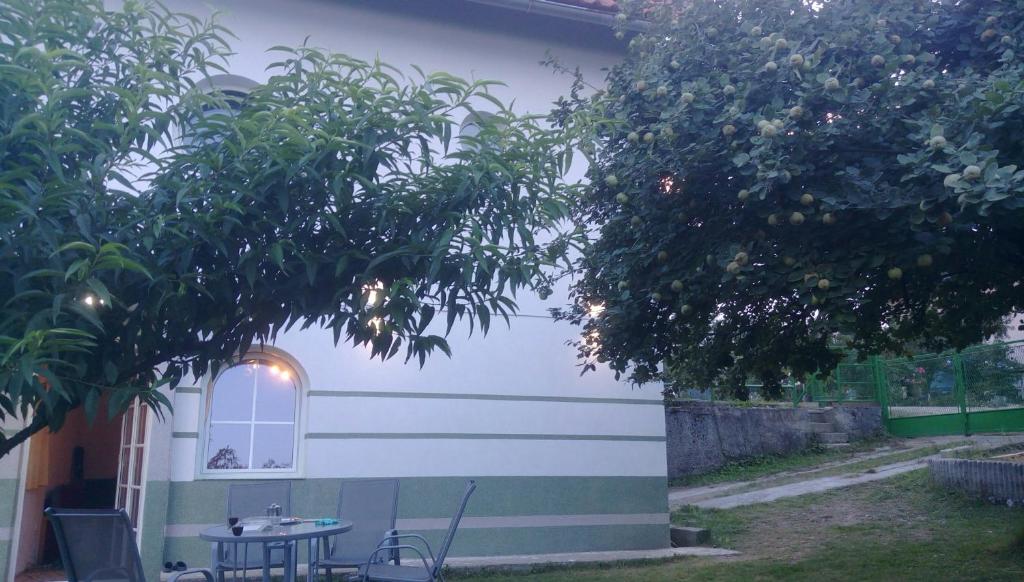 Cottage 