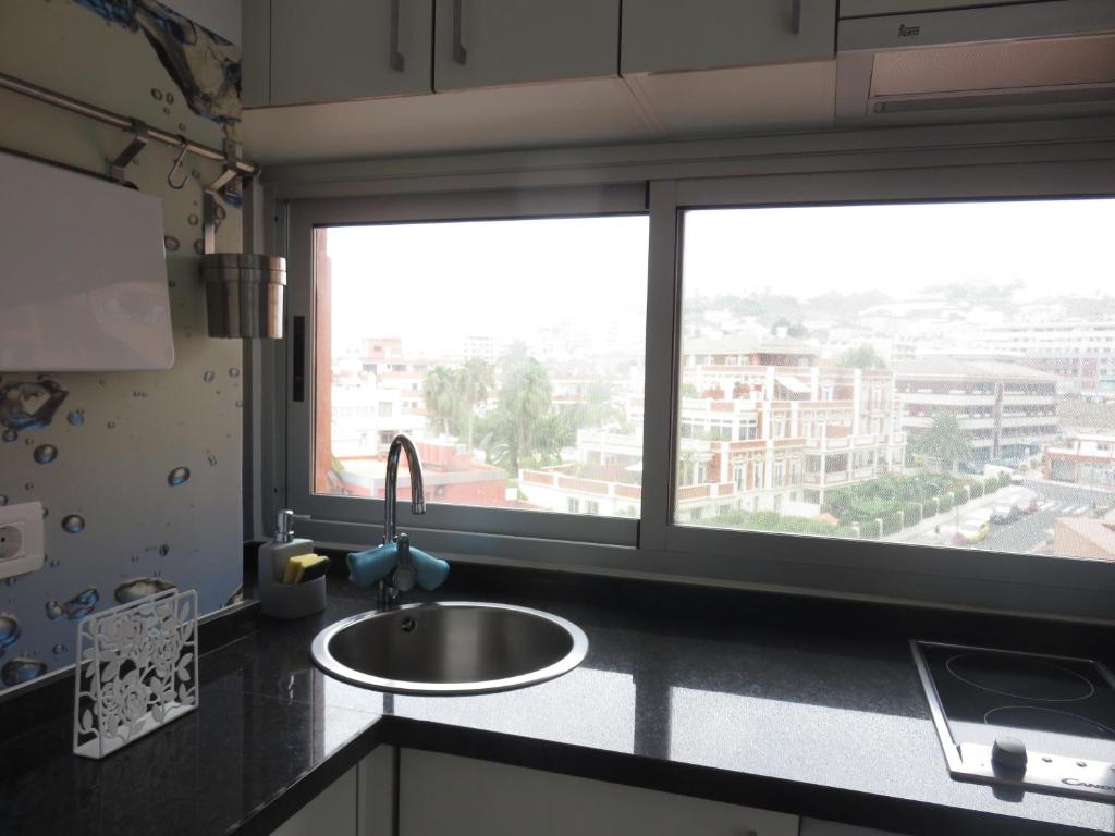 Kuchyňa alebo kuchynka v ubytovaní Céntrico Loft en el Puerto de la Cruz con Wifi y cerca de la playa
