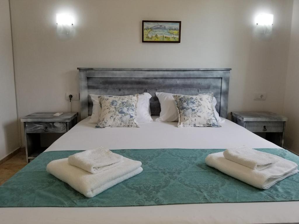 Riviera Inn apartments - 5