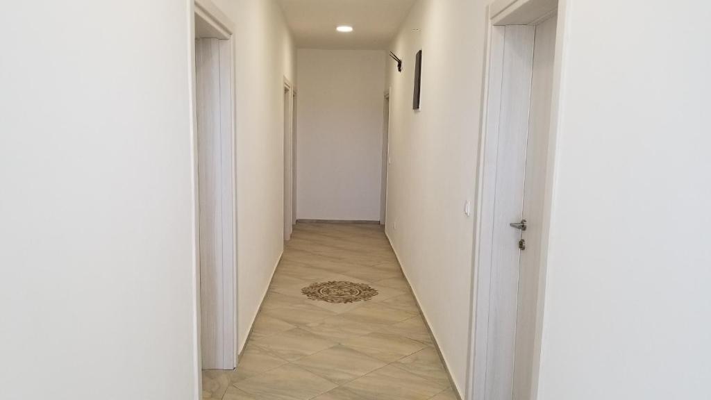 Riviera Inn apartments - 10