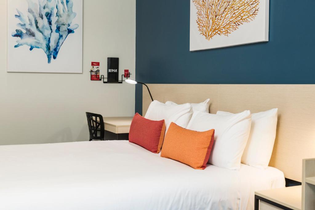 Nightcap at Edge Hill Tavern - Resim 41