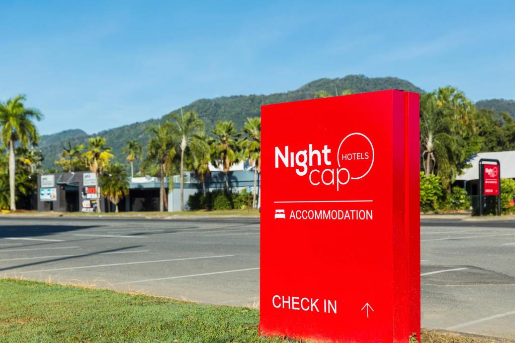 Nightcap at Edge Hill Tavern - Resim 40