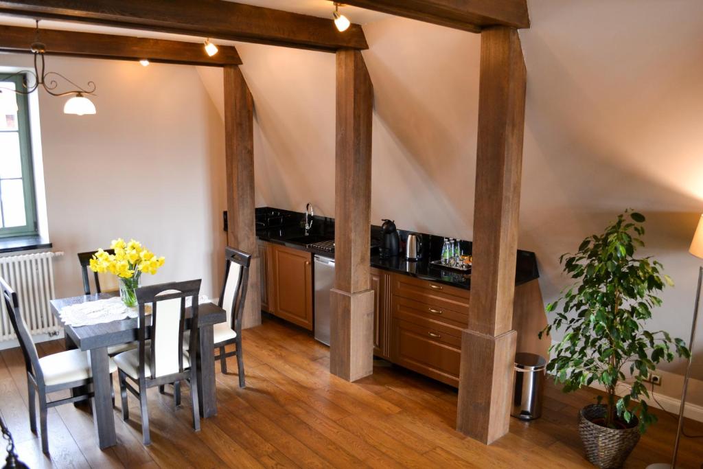 Komturia Old Town by Fahrenheit - Resim 38