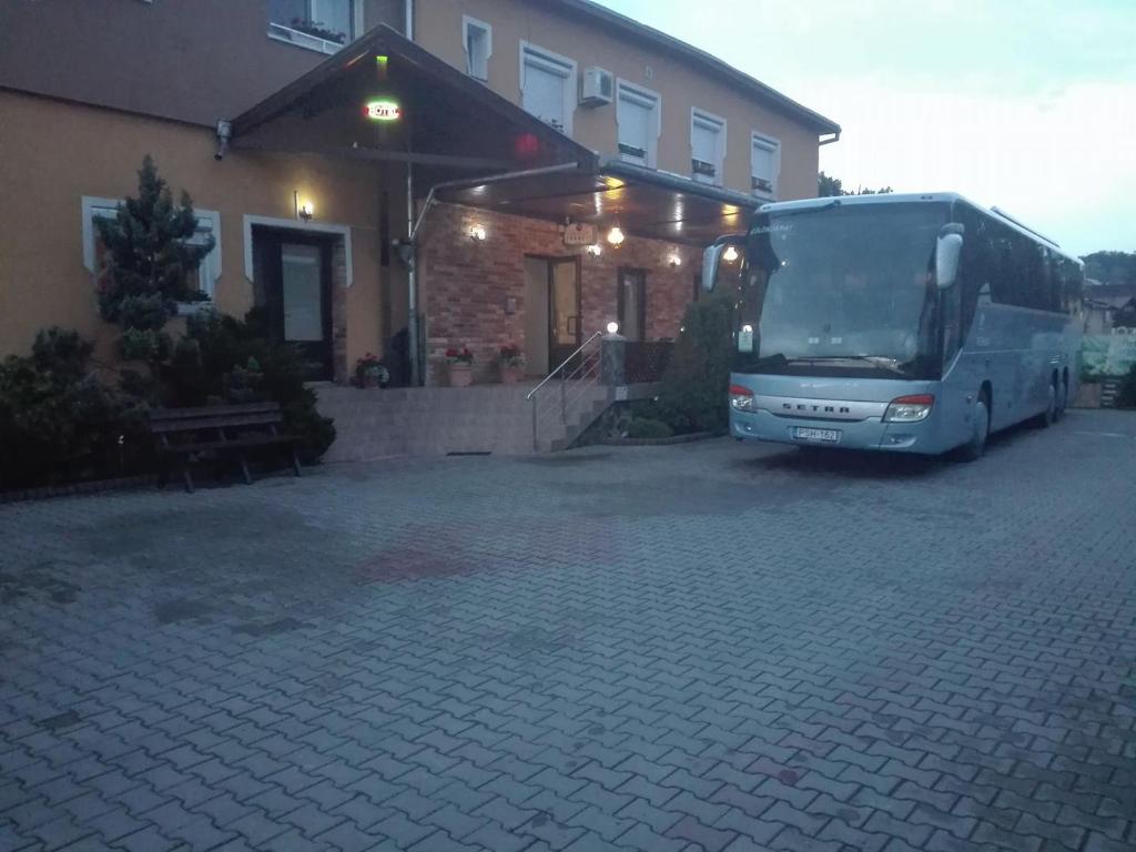 Fotografie z fotogalerie ubytování Hotel Tranzit v destinaci Odorheiu Secuiesc
