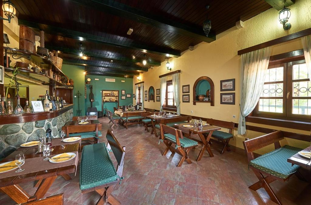 Restorāns vai citas vietas, kur ieturēt maltīti, naktsmītnē Hotel Laguna