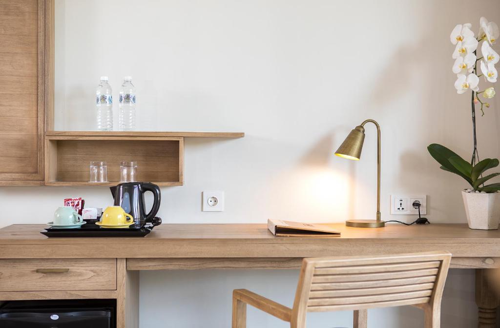 Eastin Ashta Resort Canggu - 16