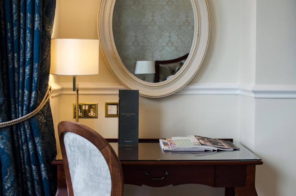 The Bonham - Resim 32