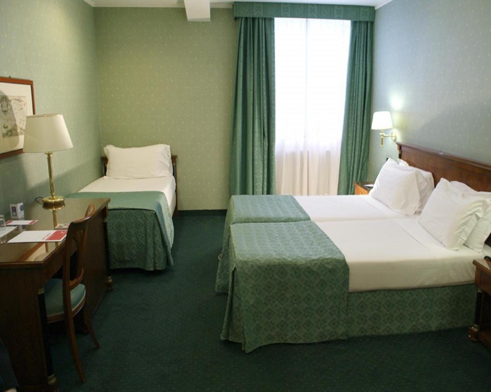 Ramada by Wyndham Naples - Resim 23