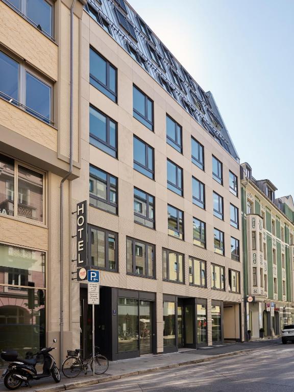 Schwabinger Wahrheit by Geisel - Resim 43