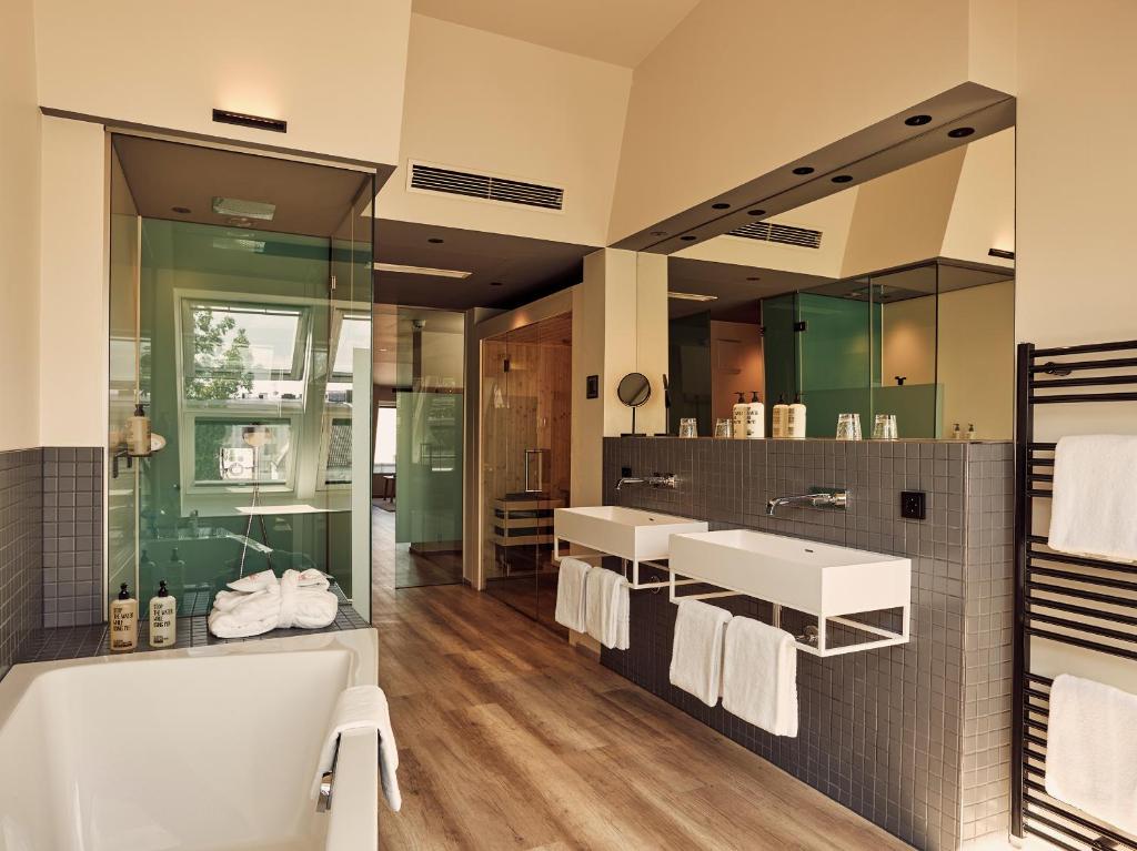 Schwabinger Wahrheit by Geisel - Resim 20