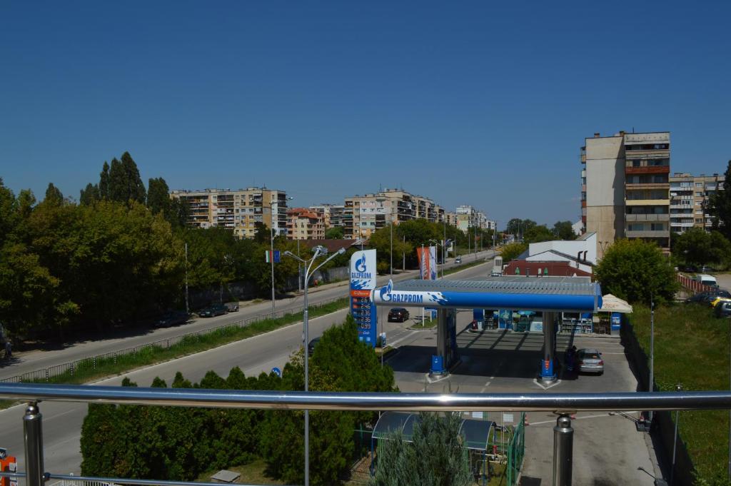 Bazén v ubytování Eos Hotel nebo v jeho okolí
