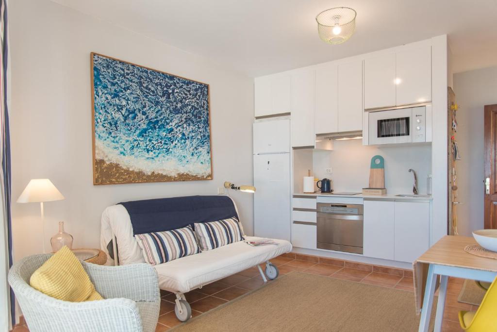 Modern home with Ocean View, Arrieta – Updated 2022 Prices