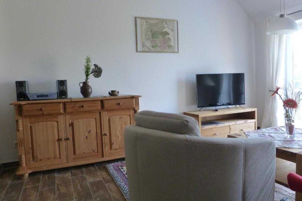 TV a/nebo společenská místnost v ubytování Lindenhof-Dangast