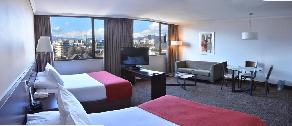 Hotel Director Vitacura - Double Room With Mountain View