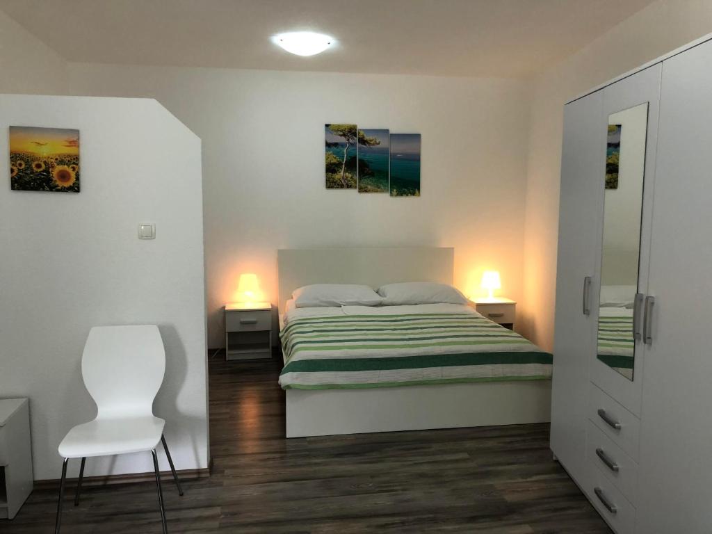 Säng eller sängar i ett rum på Serendipity apartment Dubrovnik centre-free parking