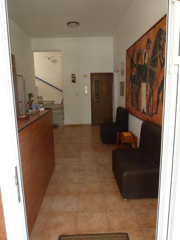 A kitchen or kitchenette at Glaros Studios