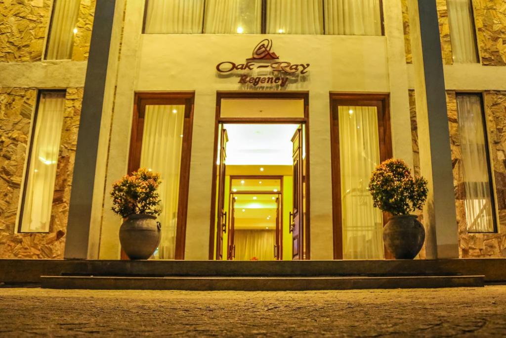Exteriér nebo vchod ubytování Oak Ray Regency