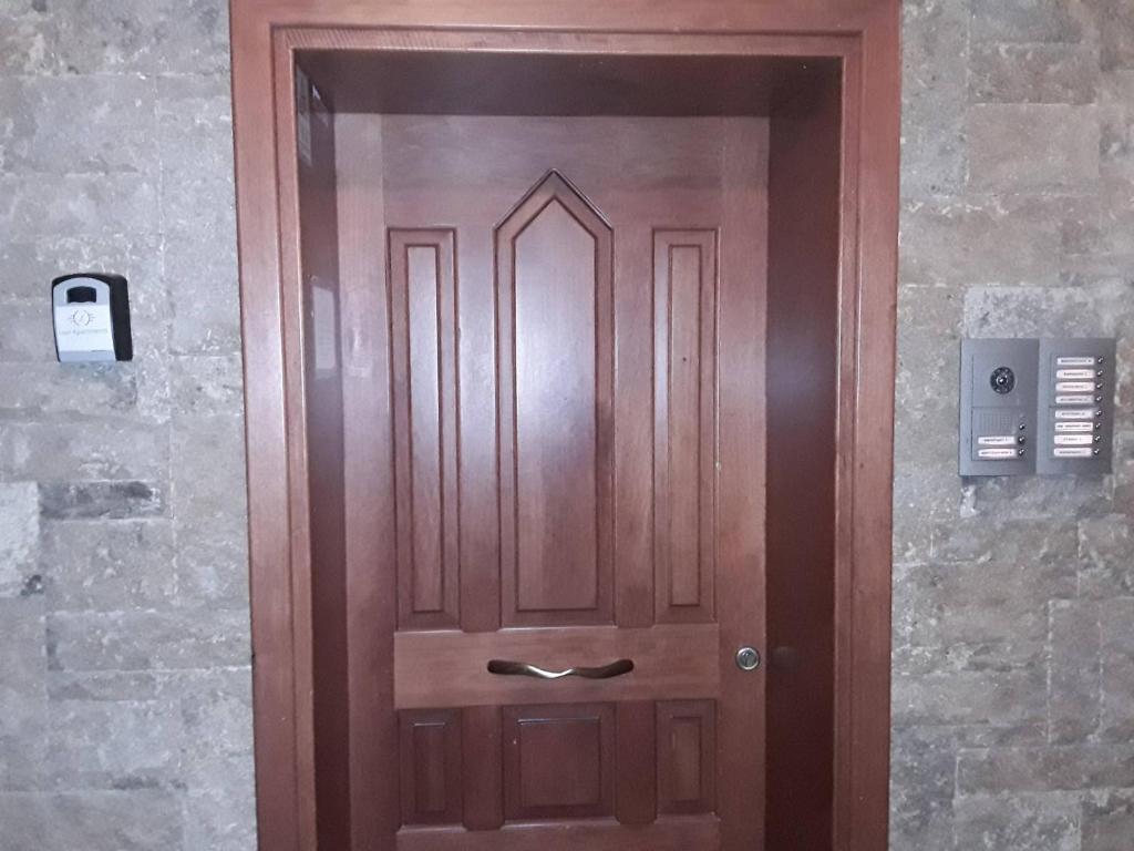 Lion Apartment Sunset - 4