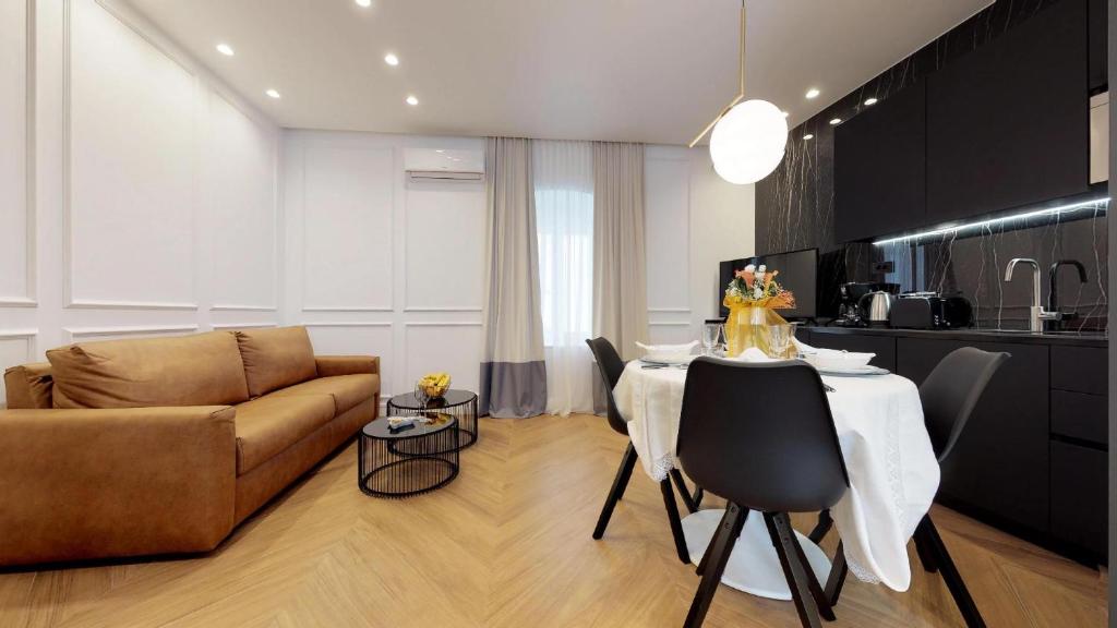 Kuchyňa alebo kuchynka v ubytovaní Illyria Luxury Studio Apartments