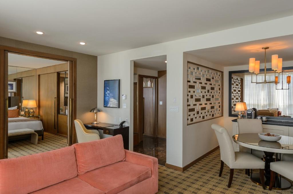 Loden Vancouver - Resim 12