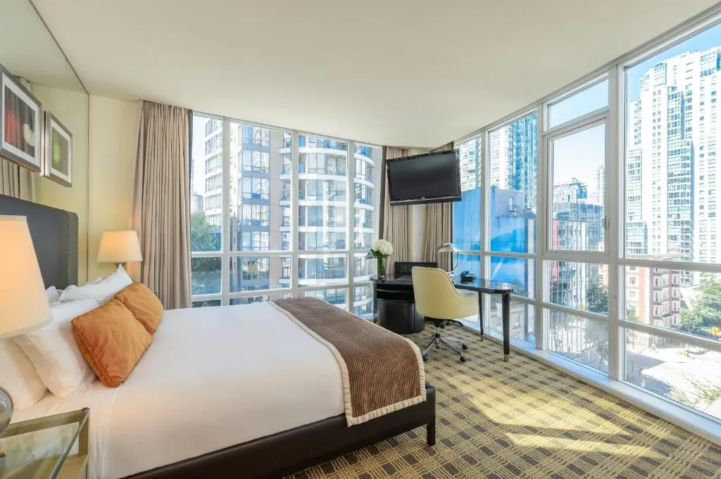 Premium Corner Room