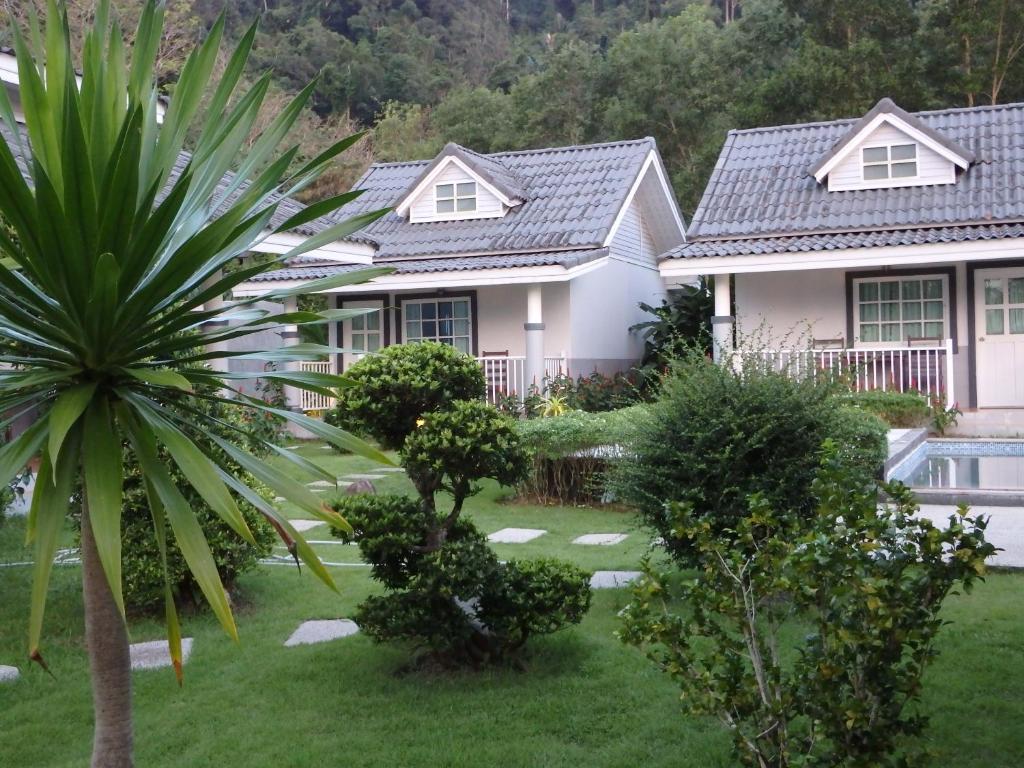 Zahrada ubytování Suksompong Resort