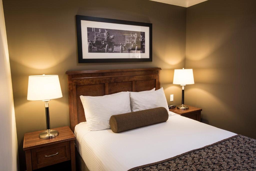Postel nebo postele na pokoji v ubytování Hume Hotel & Spa