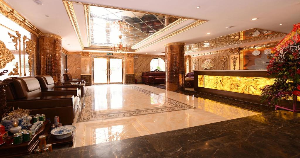Posezení v ubytování Kawasaki Noi Bai Airport Hotel