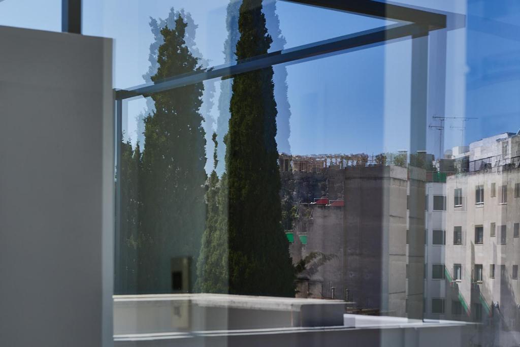 The Artist Athens - Resim 40