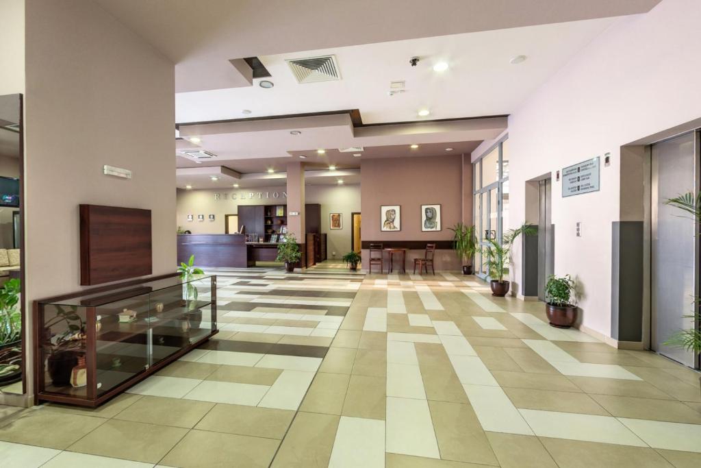 Vstupní hala nebo recepce v ubytování Hotel Arena
