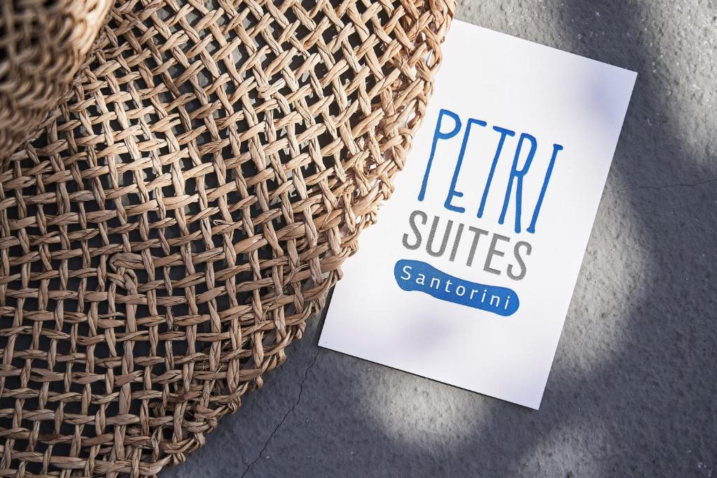 Certifikát, hodnocení, plakát nebo jiný dokument vystavený v ubytování Petri Suites