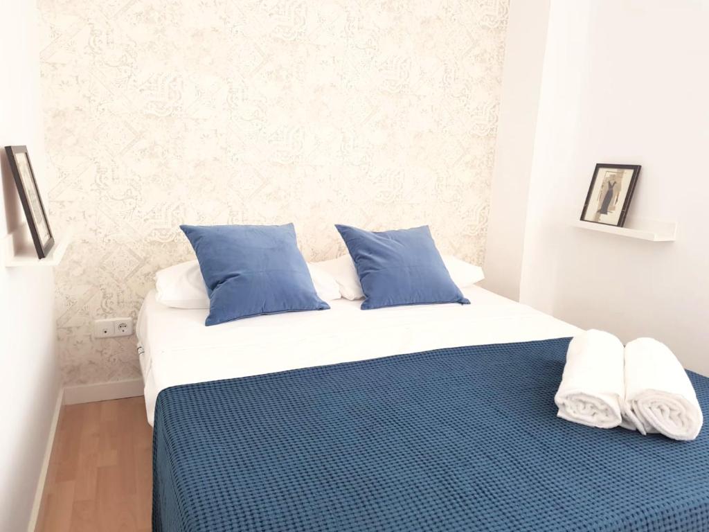 FLORIT FLATS - The Jardines del Turia Apartment, Valencia ...
