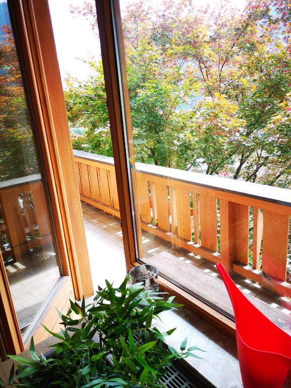 Balkón nebo terasa v ubytování Appartment Scharleralm