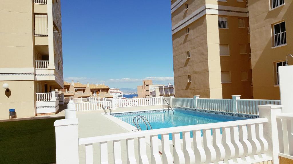 Bazén v ubytovaní Apartment Luz del Sol alebo v jeho blízkosti