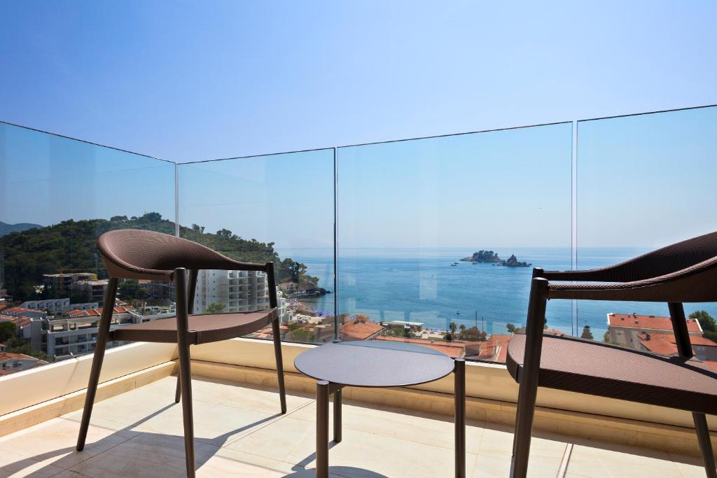 Hotel AMI Budva Petrovac - 2