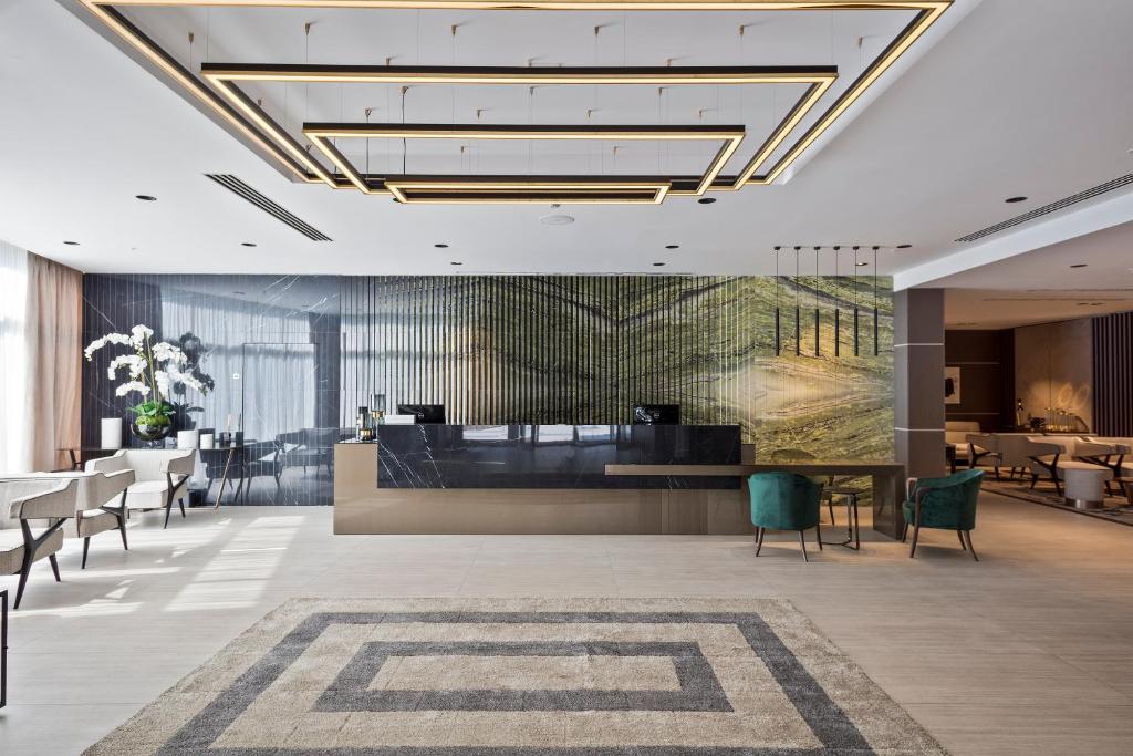 Posezení v ubytování Hotel AMI Budva Petrovac