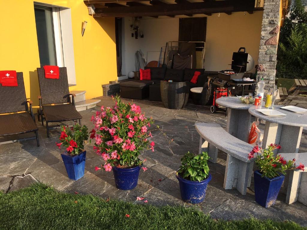 Fotografie z fotogalerie ubytování Bijouswiss " Yellow House" v destinaci Oberterzen