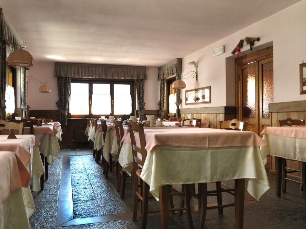Restaurace v ubytování Hotel Locanda Grauson