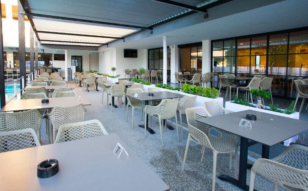 Restaurace v ubytování Pefkos City Hotel