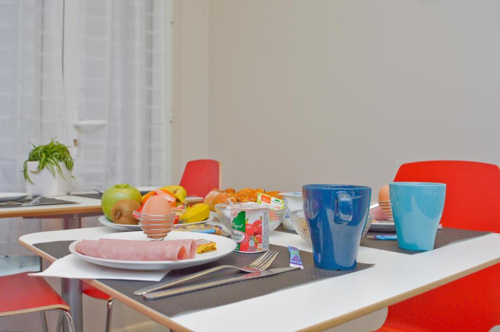 Hôtel du Quai de Seine - Resim 39