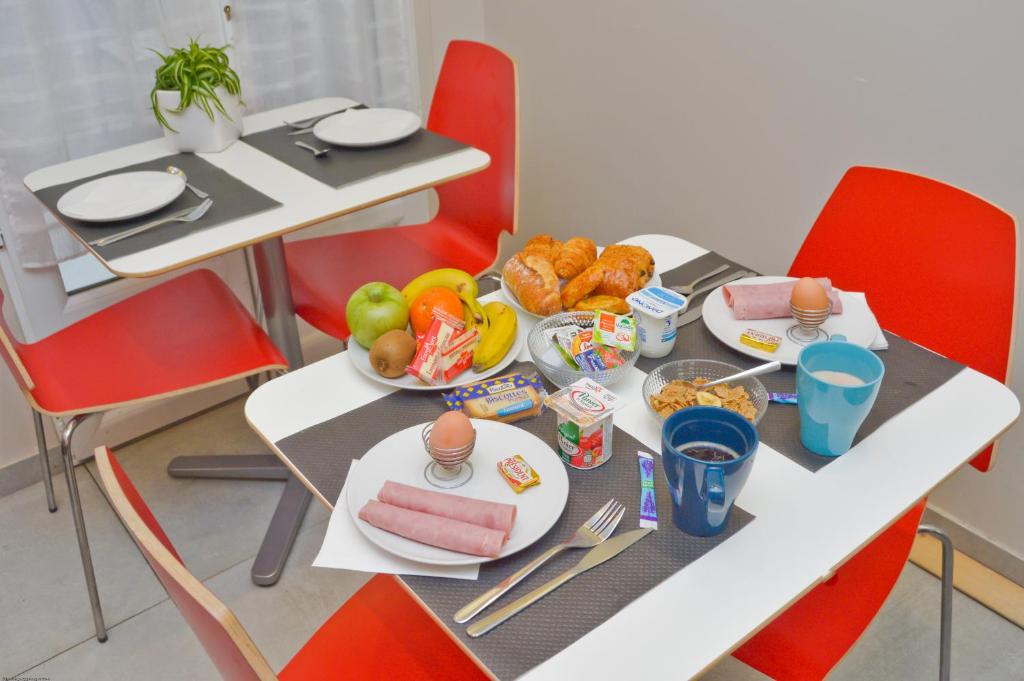 Hôtel du Quai de Seine - Resim 40