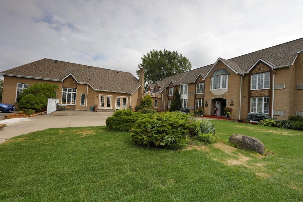 Fullerton Manor Inn - Resim 36