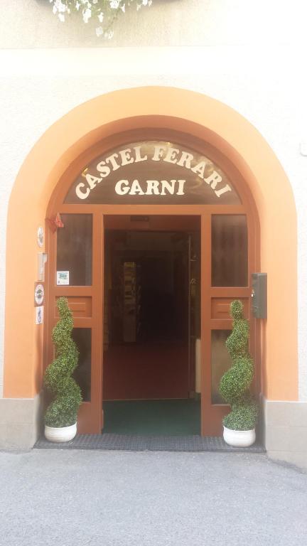 Exteriér nebo vchod ubytování Garni Castel Ferari