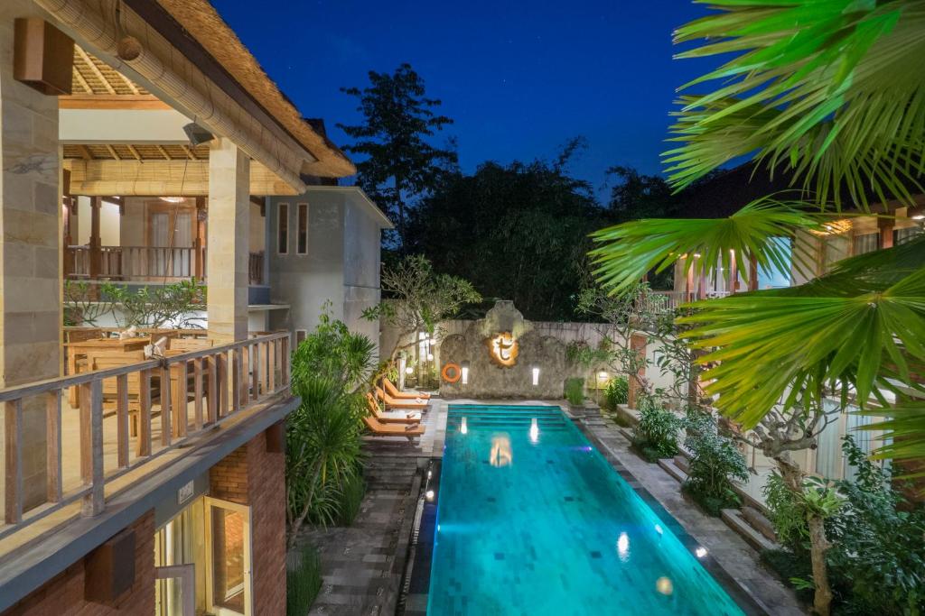 Bazén v ubytování Tetirah Boutique Hotel nebo v jeho okolí