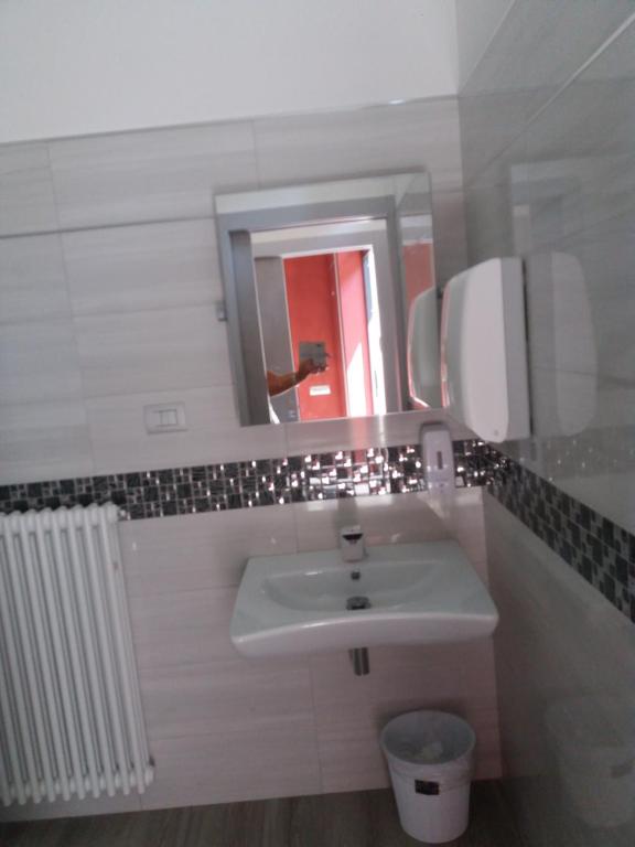 Koupelna v ubytování Affittacamere Il Borgo