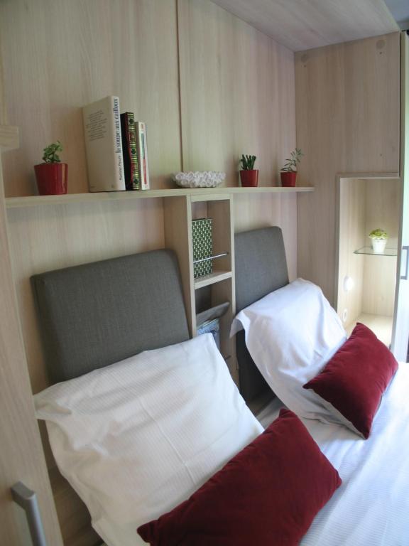 Postel nebo postele na pokoji v ubytování Love nest munster