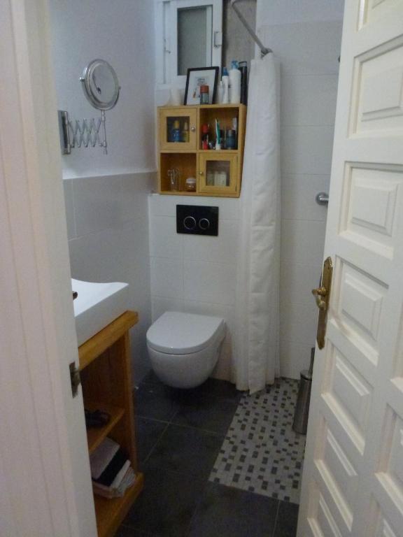 Koupelna v ubytování Apartment Burriana