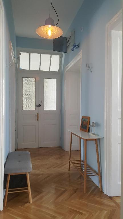 Fotografie z fotogalerie ubytování Room next to Porto Montenegro v destinaci Tivat