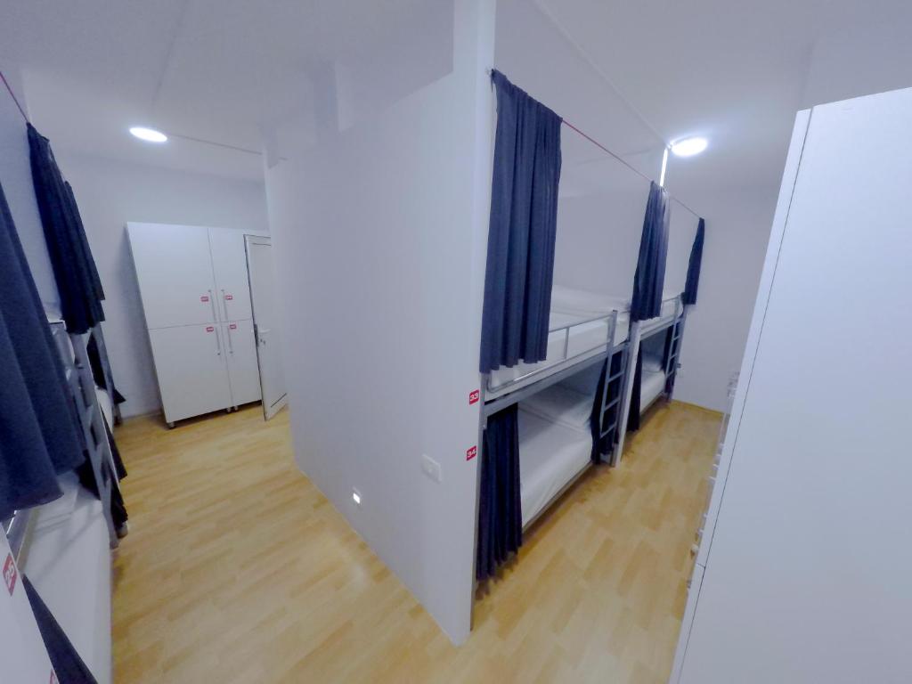 Kuchyň nebo kuchyňský kout v ubytování ART Hostel