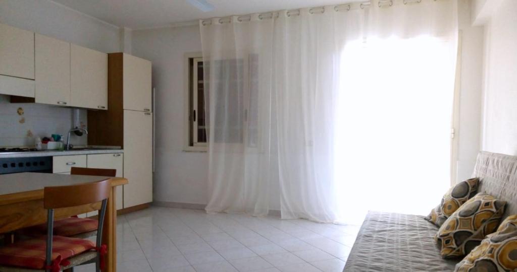 Kuchyň nebo kuchyňský kout v ubytování Aessebenessere Casavacanza